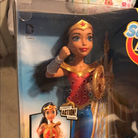 talking wonder woman doll